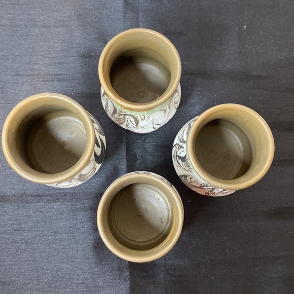 Set of 4 Artist Signed Pottery Goblets - Picture 4 of 4